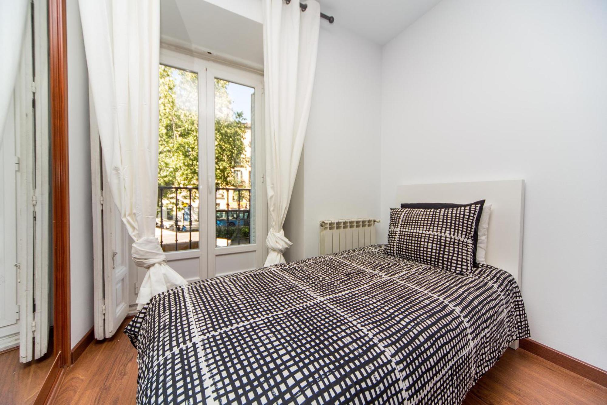 Apartment Bookinmadrid Com - Puerta Del Sol