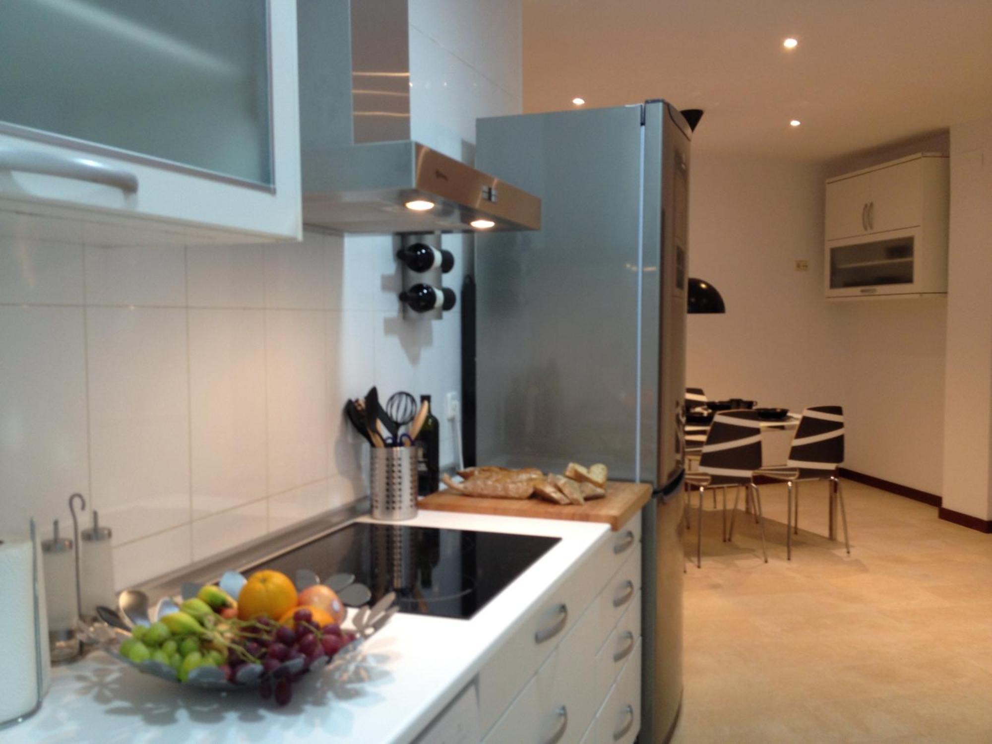 Bookinmadrid Com - Puerta Del Sol Apartment